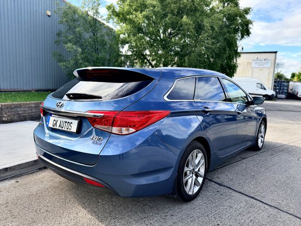 🔴 Hyundai i40 High Spec Estate 2015 390651300