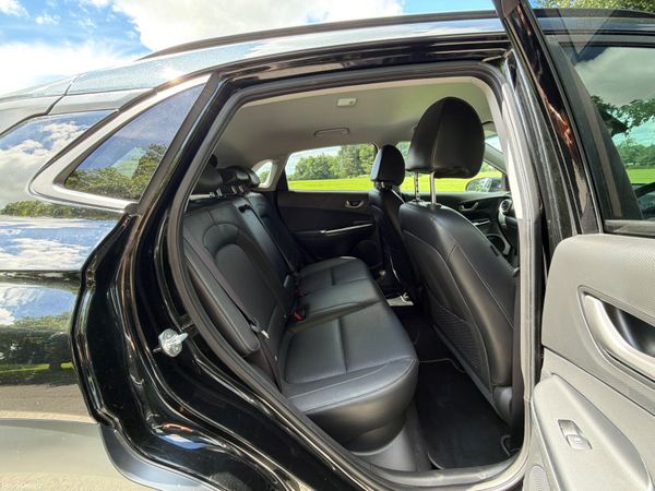 Hyundai KONA 2018 premium  Auto 4WD 390656464