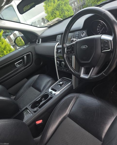 152  Land Rover Discovery Sport 2.0 TD4 Auto 390664186