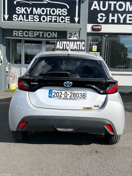 2020 Toyota Yaris 1.5 Hybrid Automatic,CarPlay 390694898