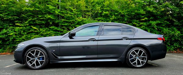 🔥2020 BMW 530e M-sport LCI Automatic Petrol plug 390625736