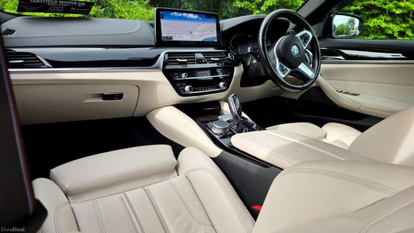 🔥2020 BMW 530e M-sport LCI Automatic Petrol plug 390625822