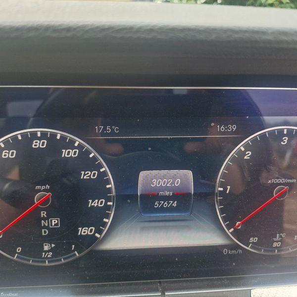 Mercedes-Benz E-Class 2019 390626444