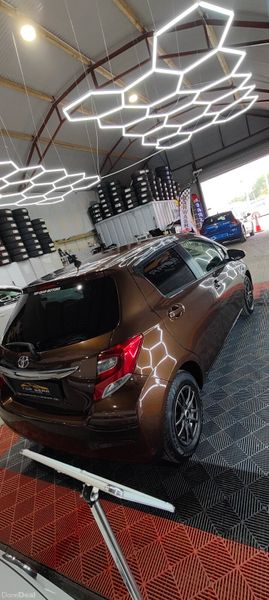 142 Toyota Yaris/ Vitz 1.3 Petrol Automatic 390633498
