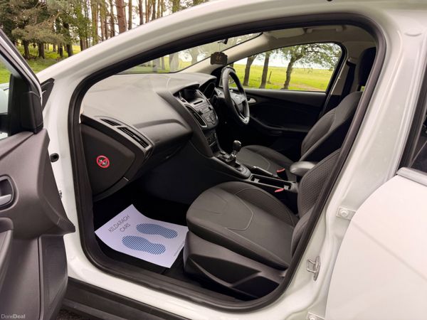 Ford Focus 2016 Diesel Hatchback 390633556