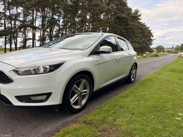 Ford Focus 2016 Diesel Hatchback 390633564