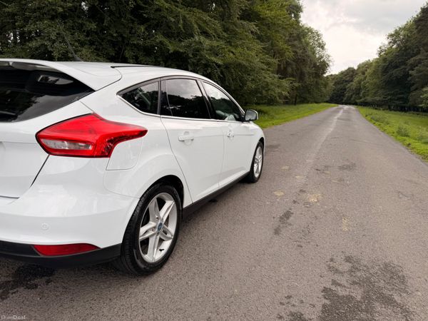 Ford Focus 2016 Diesel Hatchback 390633572