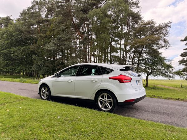 Ford Focus 2016 Diesel Hatchback 390633526