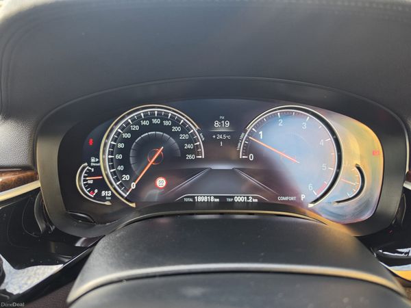 171 BMW 530 d X-DRIVE M-Sport 390748670