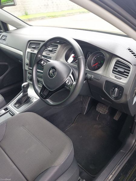 2016 - VW  GOLF- Automatic -Like New 390714634