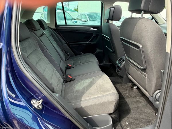 181 Volkswagen Tiguan 2.0TDI MANUAL - HIGHLINE - 390840866