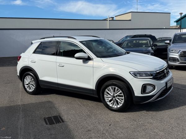 222 Volkswagen T-Roc 1.0 LIFE - LOW KM - 390847680