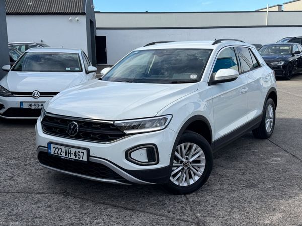222 Volkswagen T-Roc 1.0 LIFE - LOW KM - 390847708