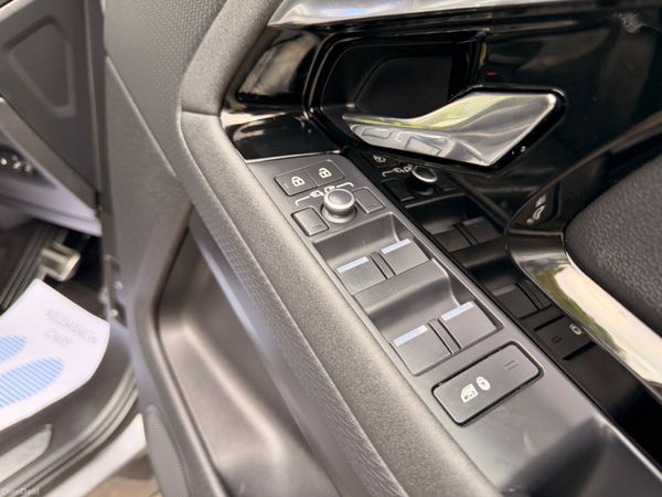 Land Rover Range Rover Evoque 2021 390861426