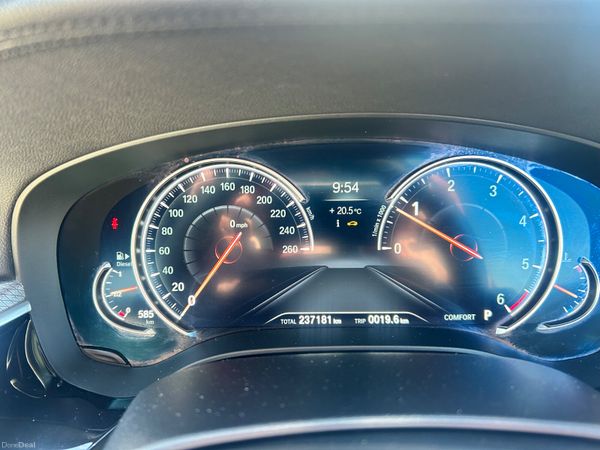 BMW 520D MSPORT 390865892