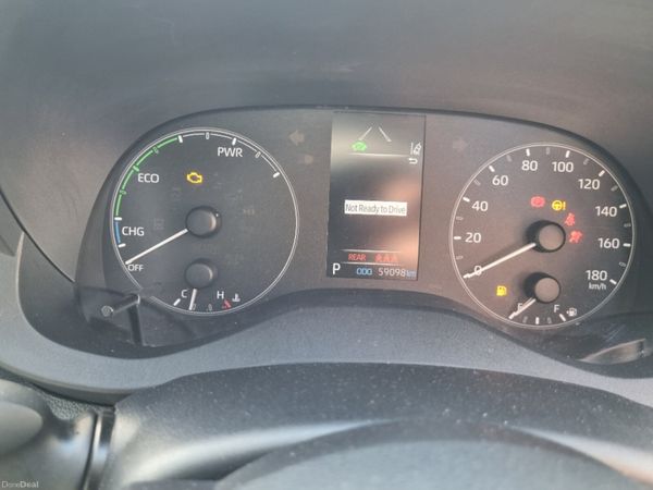 Toyota Yaris Hybrid  2020 390870356