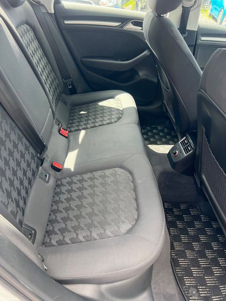 Audi A3 2015 1.4 Auto 390802140