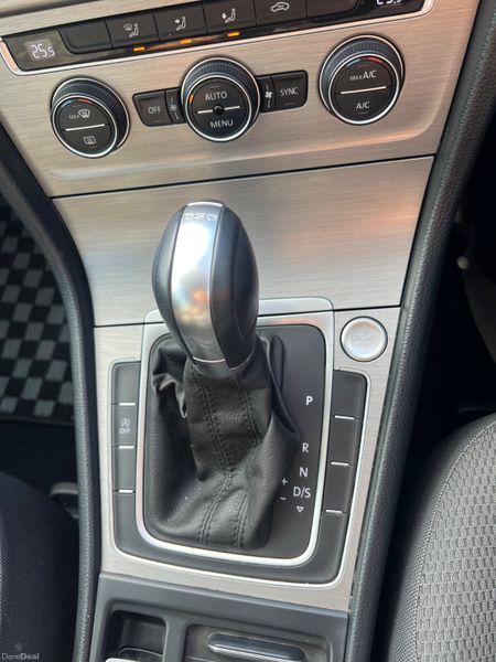 Volkswagen Golf 2015 1.2 Auto 390811104