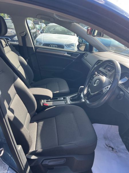 Volkswagen Golf 2015 1.2 Auto 390811132