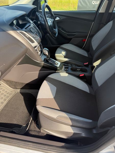 2013 Ford Focus 1.6 Petrol Automatic 390823386