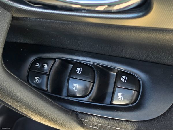 Nissan Qashqai 2018 390824326