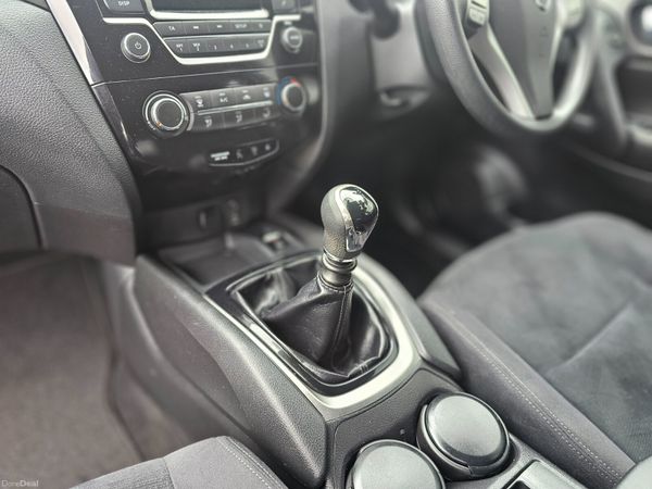 NISSAN XTRAIL // 03/27 NCT // 7 SEATS 390835656