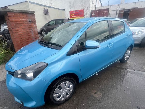 2015 Toyota Vitz Terra, 2 of 15