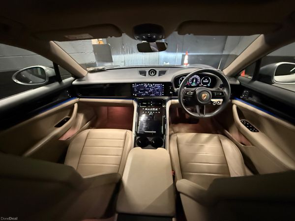 242 Porsche Panamera 4 E-Hybrid 390910902