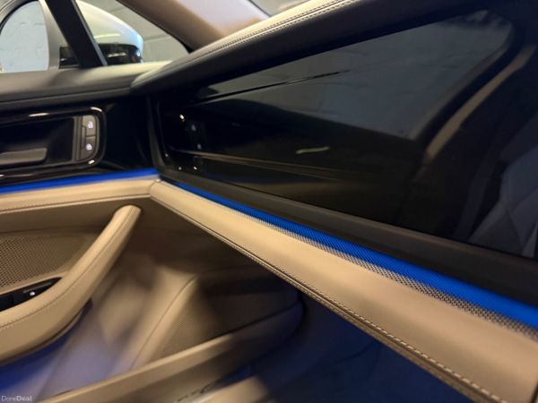 242 Porsche Panamera 4 E-Hybrid 390910920