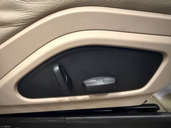 242 Porsche Panamera 4 E-Hybrid 390910930