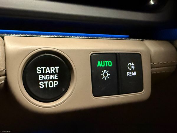 242 Porsche Panamera 4 E-Hybrid 390910934