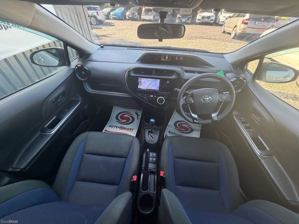 Toyota aqua 2017 390919026