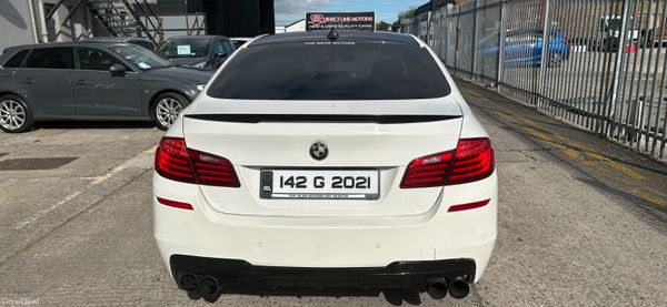 2014 BMW 5-Series M Sport 391051698