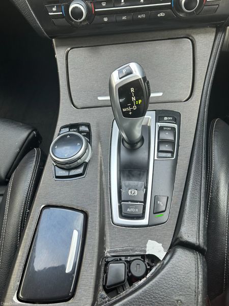2014 BMW 5-Series M Sport 391051708