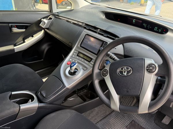 2014 Toyota Prius Hybrid Automatic 391054572