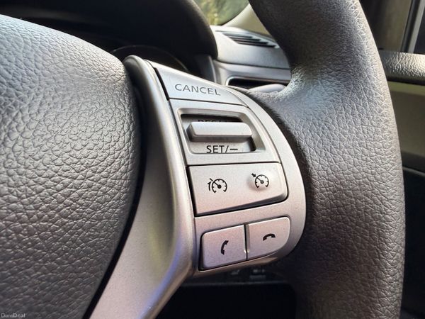 Nissan Pulsar 2015 Low KM 391070276