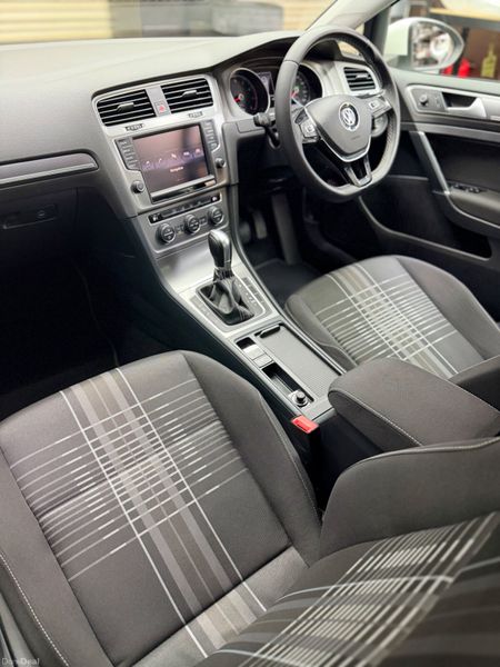 2015(152) VW Golf 1.2 Petrol  - Lounge spec! 391006372
