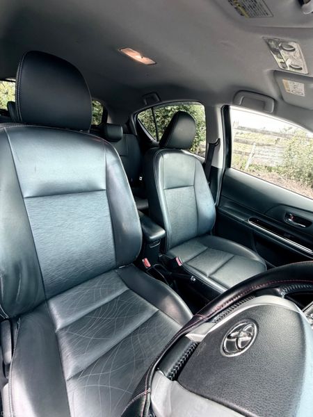 Toyota Aqua | 2015 | 64,000 KM | Auto | Hybrid 391018810