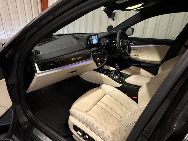 2017 BMW 520D M-Sport X-Drive 391169940