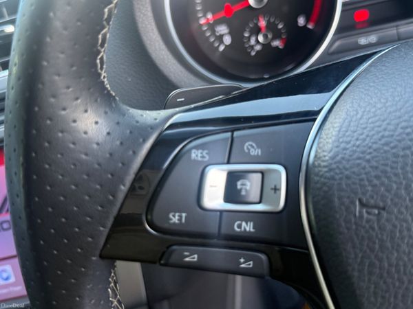 2015 Volkswagen Polo Cross Automatic 391181742
