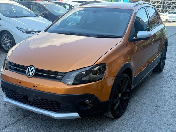 2015 Volkswagen Polo Cross Automatic 391181724