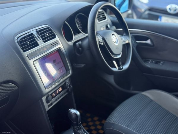 2015 Volkswagen Polo Cross Automatic 391181736