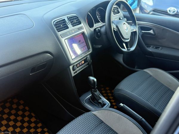 2015 Volkswagen Polo Cross Automatic 391181738