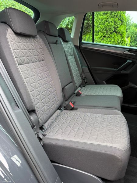 Now Reserved! Stunning 231 Volkswagen Tiguan DSG! 391184568