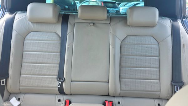 Volkswagen Golf 1.4 TSI Highline| Leather interior 391127240