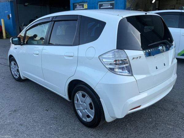 2013 Honda Fit Hybrid Automatic 391130346
