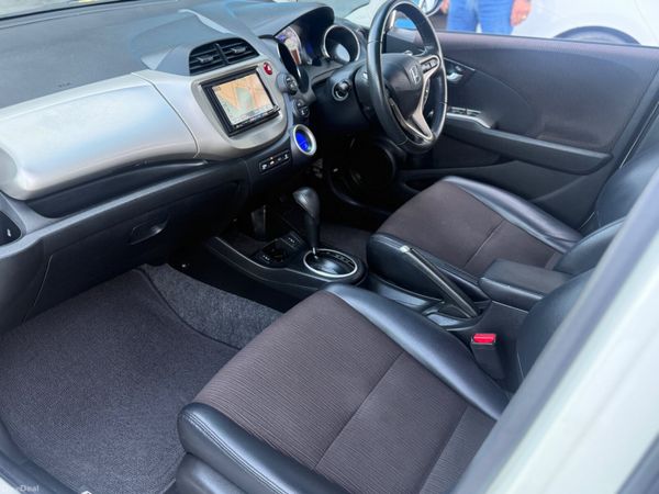 2013 Honda Fit Hybrid Automatic 391130362