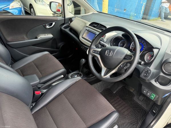 2013 Honda Fit Hybrid Automatic 391130372