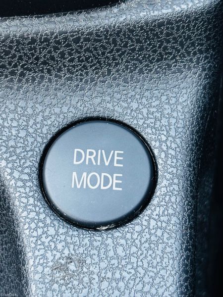 172 2017 NISSAN NOTE 1.2 E-POWER NISMO 391137368