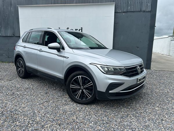 Volkswagen Tiguan 2021 391242158